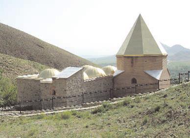 Xanəgah türbəsi